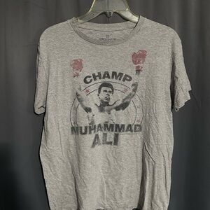 GAP Gray Champ Muhammad Ali Tee